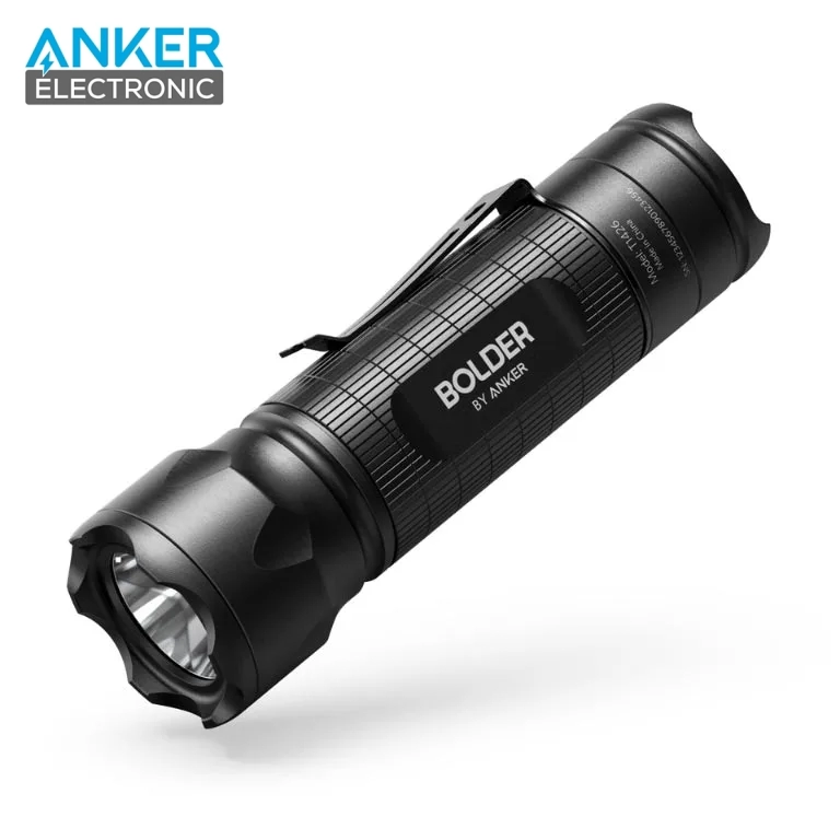 Anker LC30 Flashlight 01
